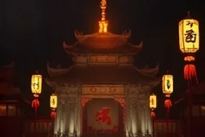雪落无声剧集封面，北方小镇雪景与旧车站